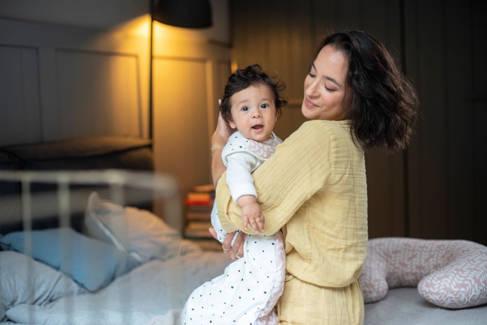 Śpiworki dla niemowląt i małych dzieci – jak wybrać najlepszy?